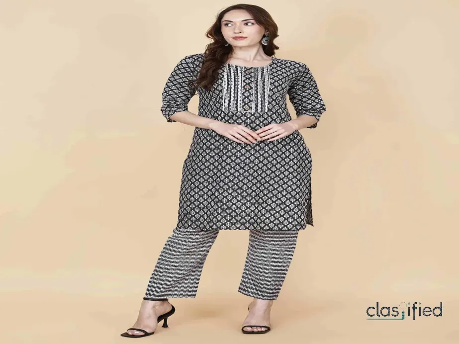 Elegant 3 Piece Black Suit – Redefine Your Style