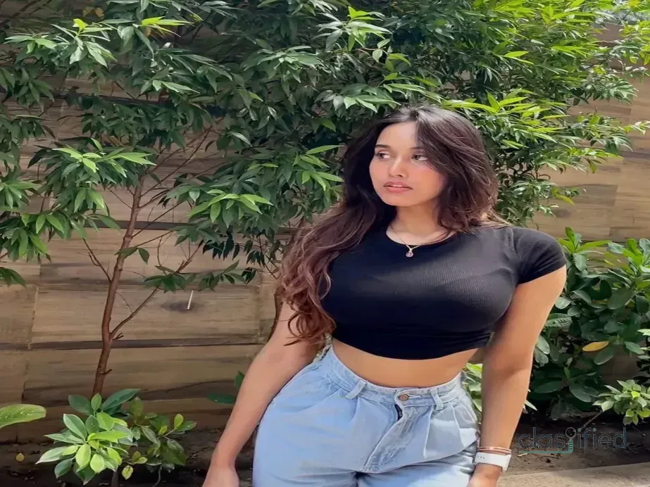 Call Girls in Dwarka Sector 7 CALL ✨ (( 9999485385 )) ✨ Delhi Call Girls