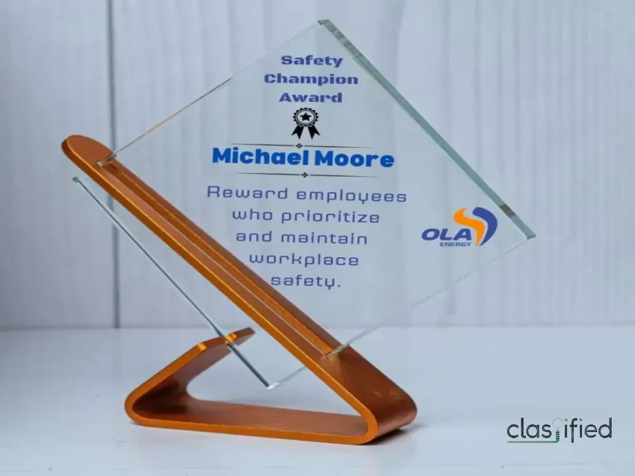 Personalized Square Crystal Glass Award Trophy