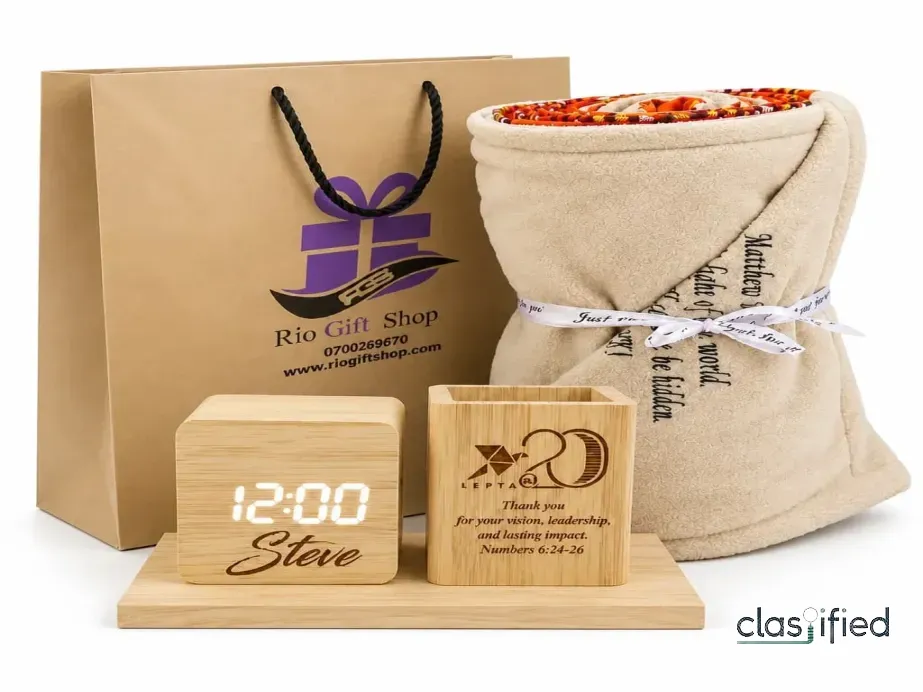 Personalized Corporate Gift Set with Fleece Blanket